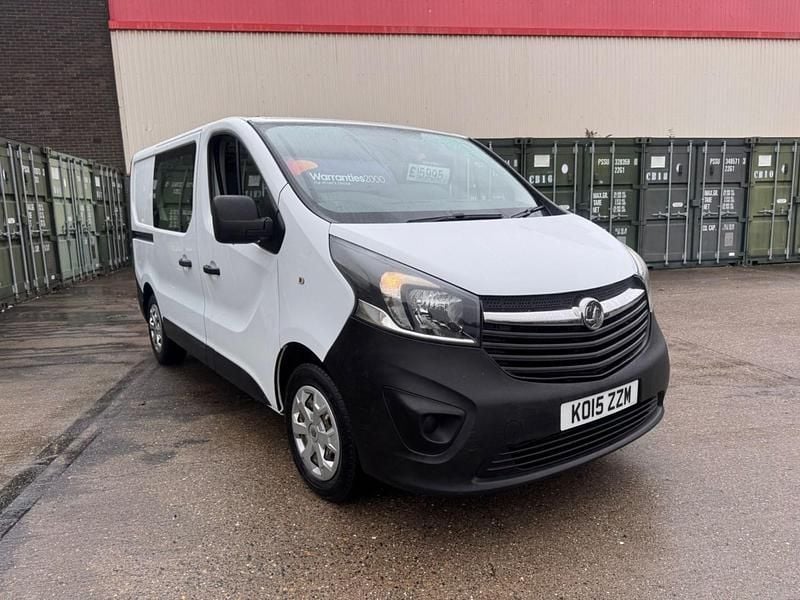 White Used 2015 Vauxhall Vivaro Van | £5,995 (Fair price) - Image 1/4
