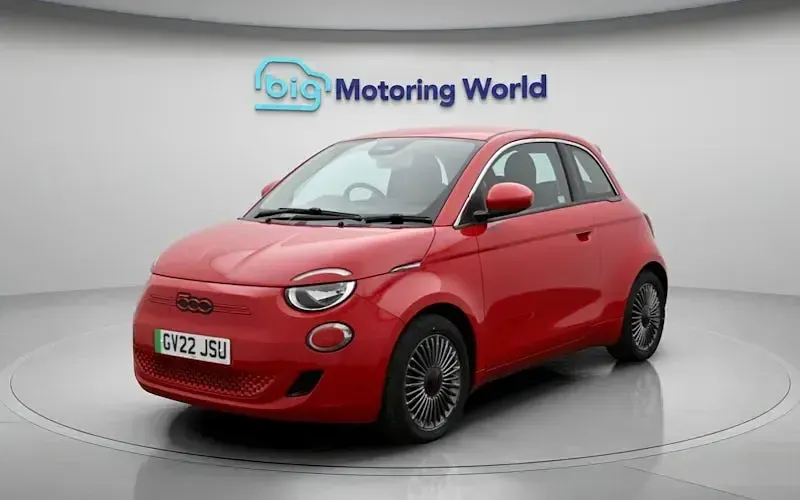Used Fiat 500e Red 86 kW (118 HP) 2026 Hatchback