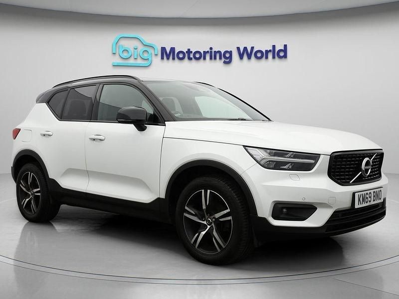 White Used 2019 Volvo XC40 R-Design SUV | £19,100 (Good price) - Image 1/4