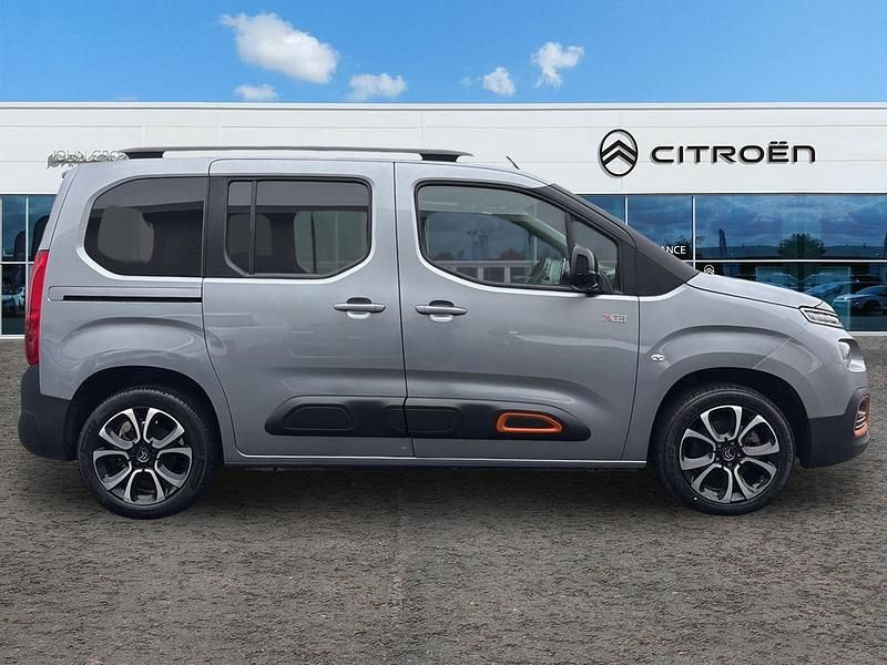 Used Citroën Berlingo XTR 100 kW (136 HP) 2022 Grey MPV