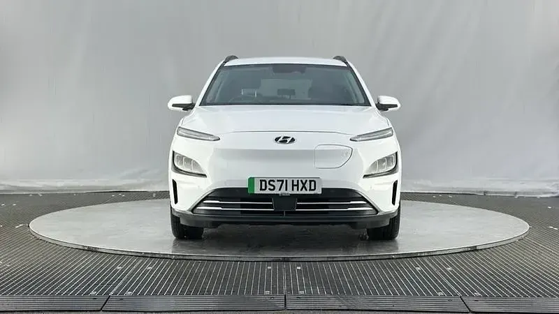 Used Hyundai Kona Premium 150 kW (204 HP) 2022 White SUV