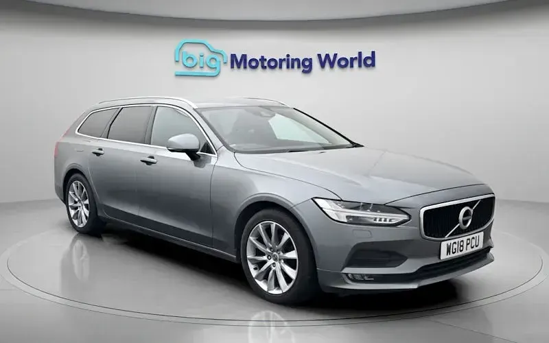 Used Volvo V90 Momentum 190 HP (139 kW) 2018 Grey Estate
