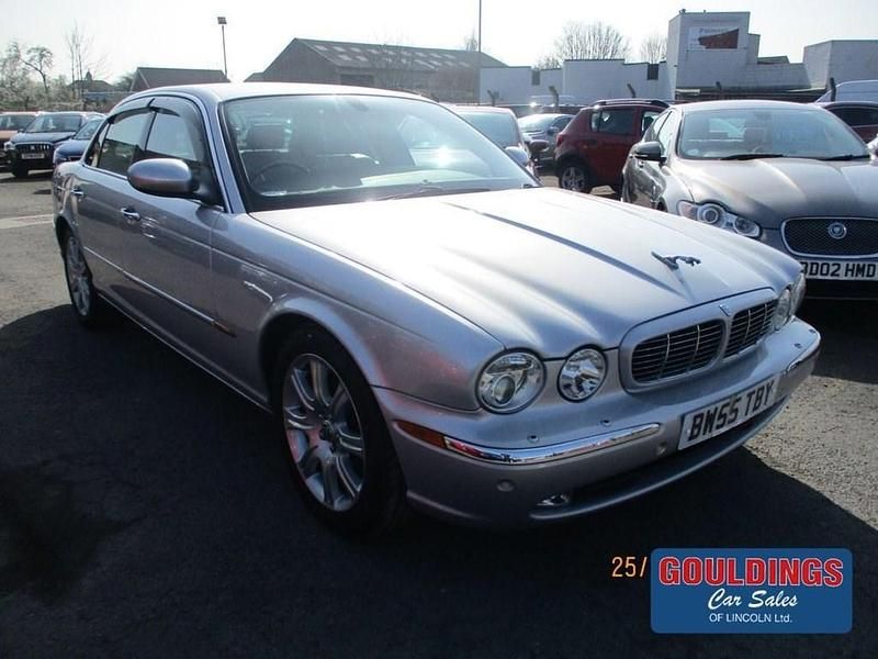 Used Jaguar XJ SE 2005 Silver Sedan