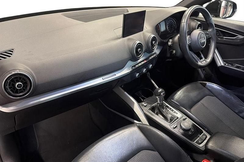 Used Audi Q2 S-Line 150 HP (110 kW) 2019 Black SUV