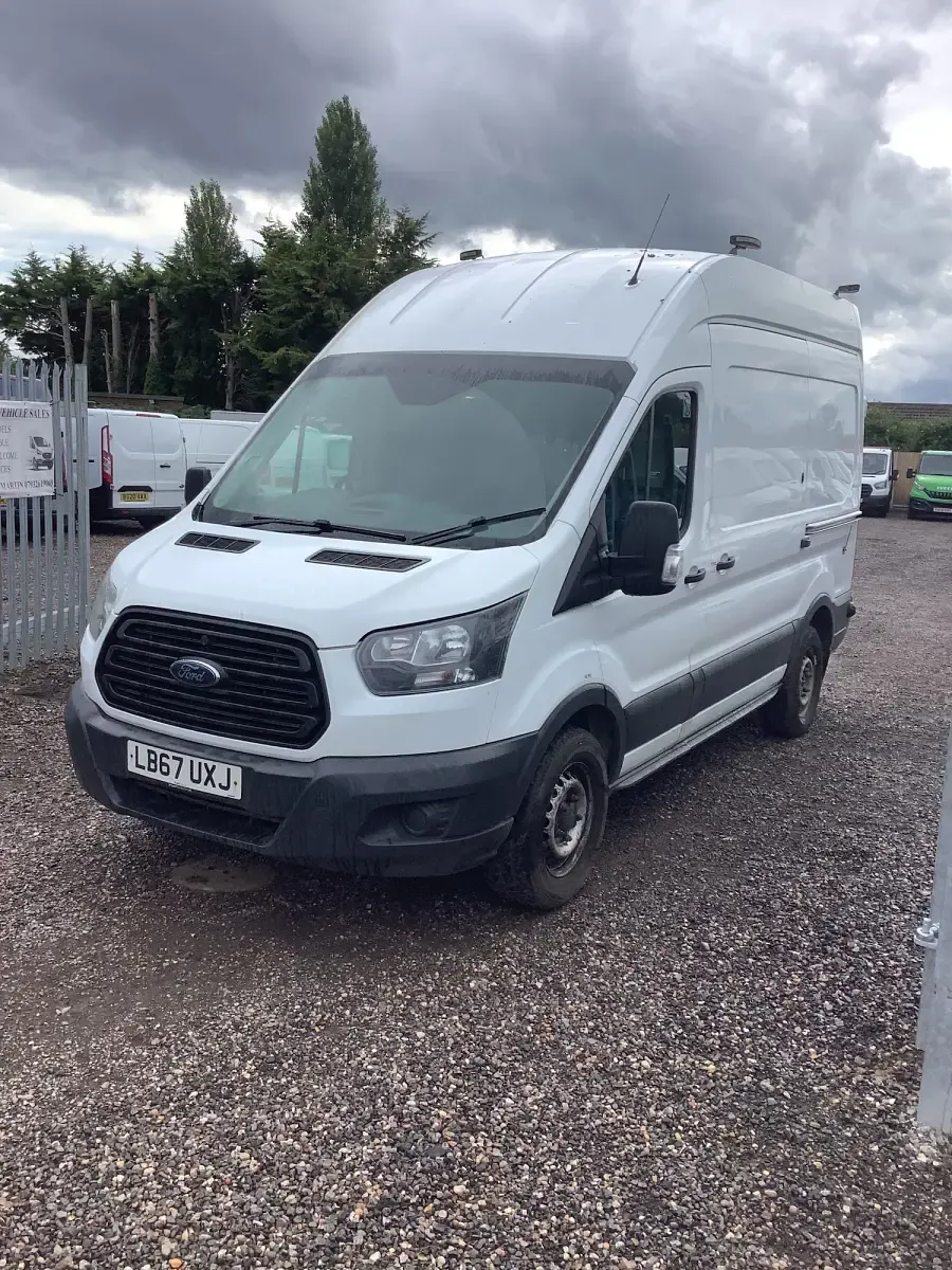 Used Ford Transit 130 HP (95 kW) 2018 White Van