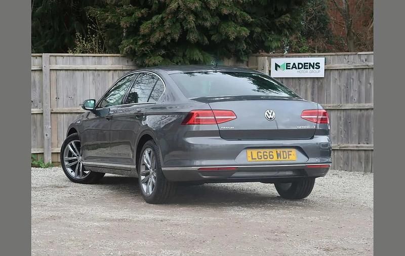 Used VW Passat GT 147 HP (108 kW) 2016 Grey Sedan