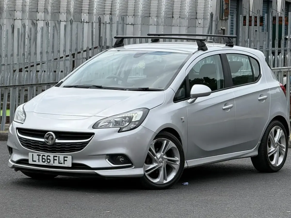 Used Vauxhall Corsa SRi 88 HP (64 kW) 2016 Silver Hatchback