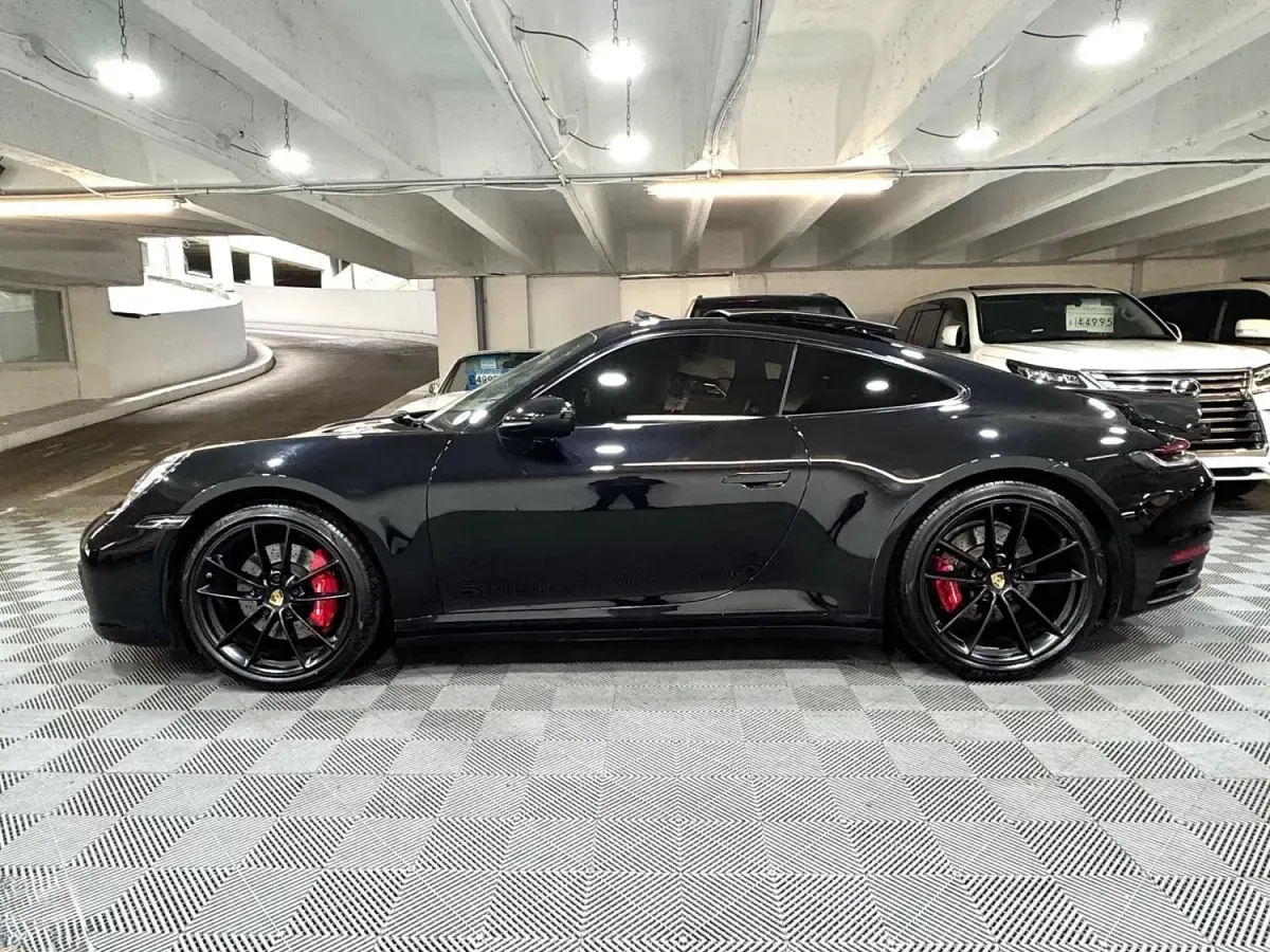 Usado Porsche 911 Carrera S 450 HP (330 kW) 2019 Preto Coupé