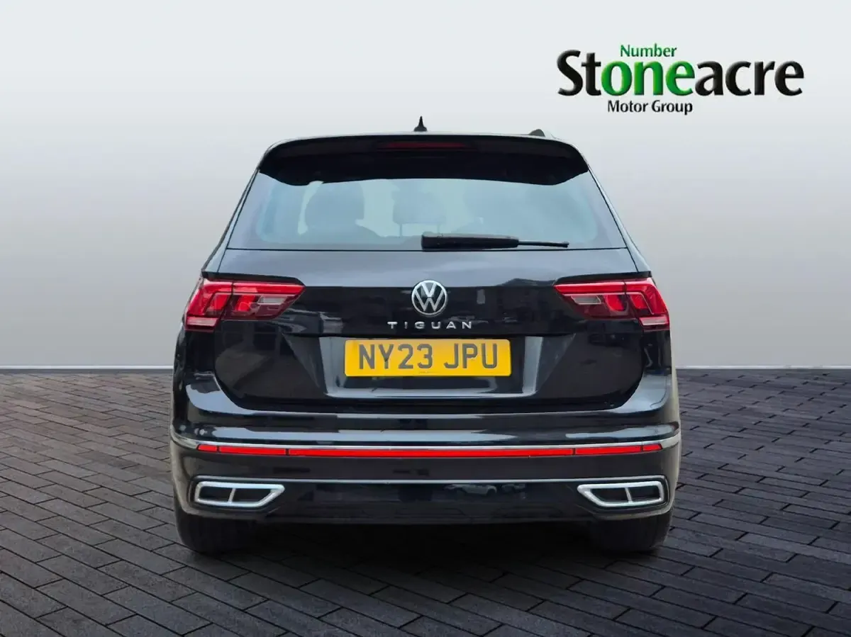 Used VW Tiguan R-line Edition 150 HP (110 kW) 2023 Black SUV