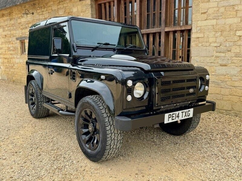 Black Used 2014 Land Rover Defender SUV | £29,995 (Fair price) - Image 1/4