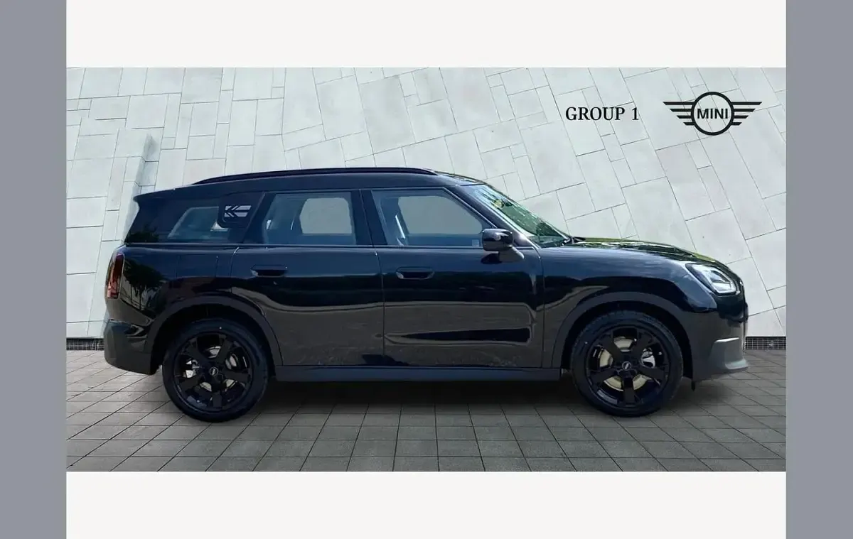 New Mini Countryman Classic 170 HP (125 kW) 2026 Black SUV