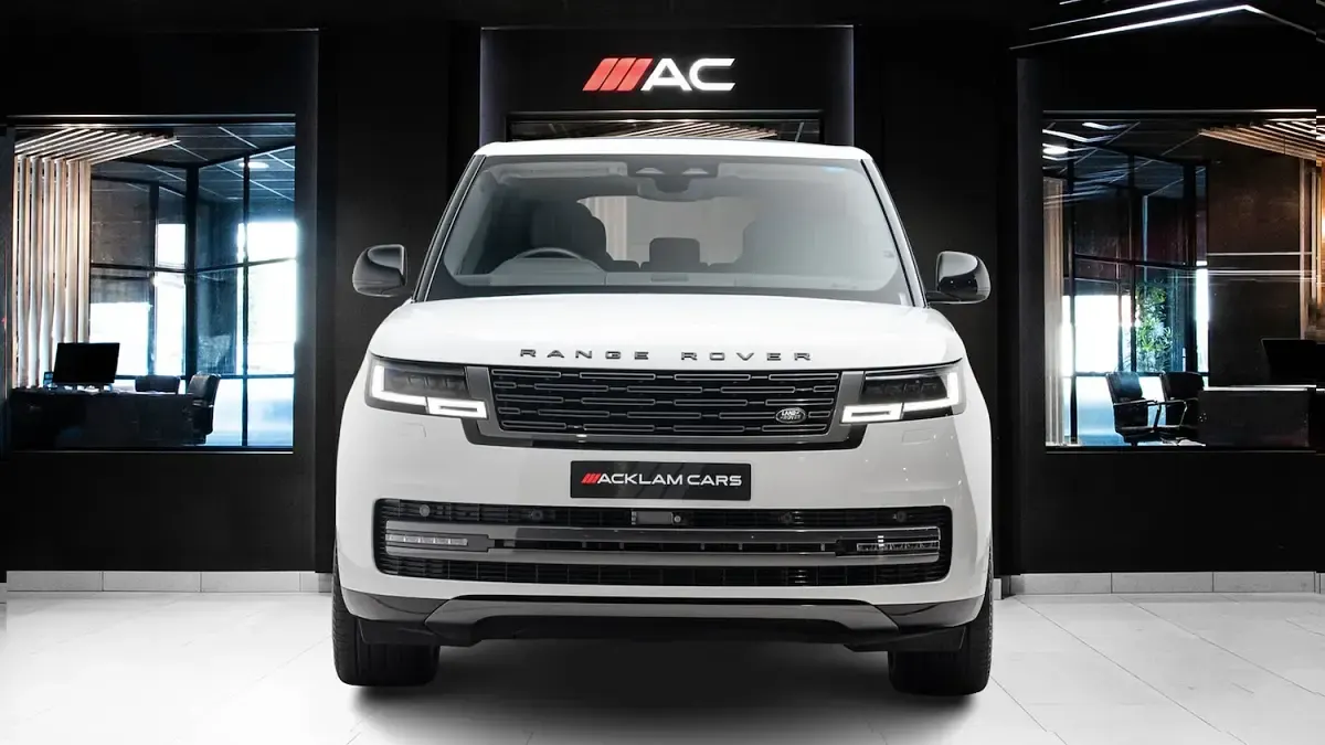 Used Land Rover Range Rover SE 2024 White SUV