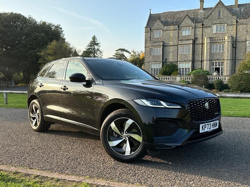 Usado Jaguar F-Pace R-Dynamic 404 HP (297 kW) 2023 Preto SUV