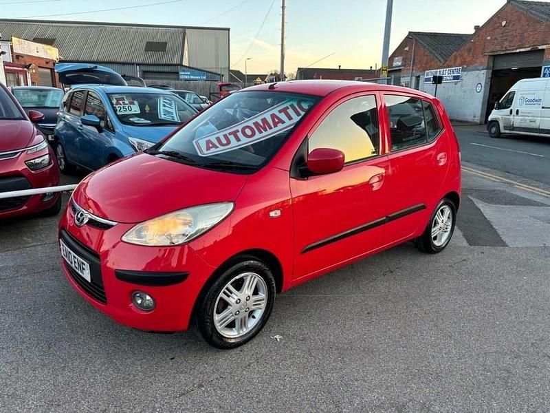 Usado Hyundai i10 Comfort 77 HP (56 kW) 2010 Vermelho Citadino