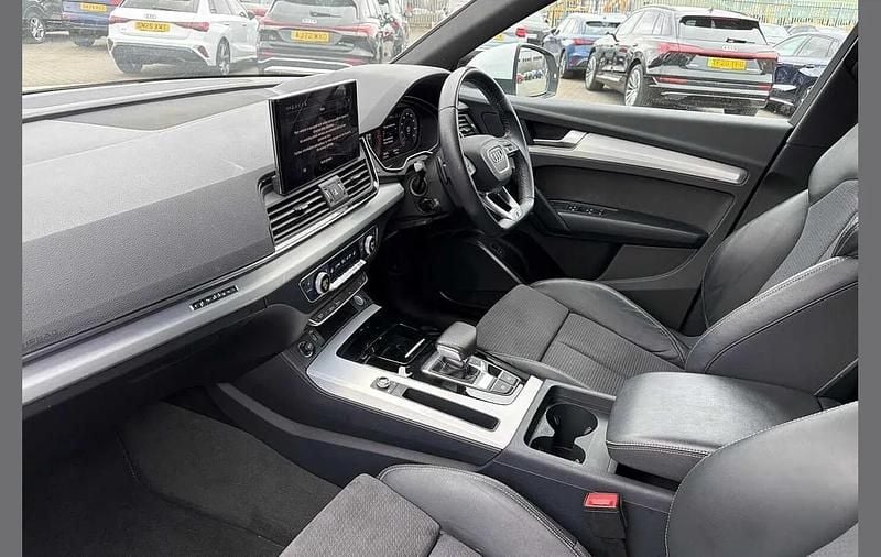 Used Audi Q5 Sportback S-Line 200 HP (147 kW) 2023 White SUV