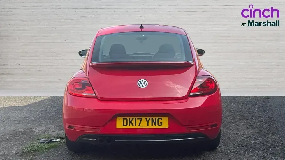 Used VW Beetle Design 150 HP (110 kW) 2017 Red Hatchback