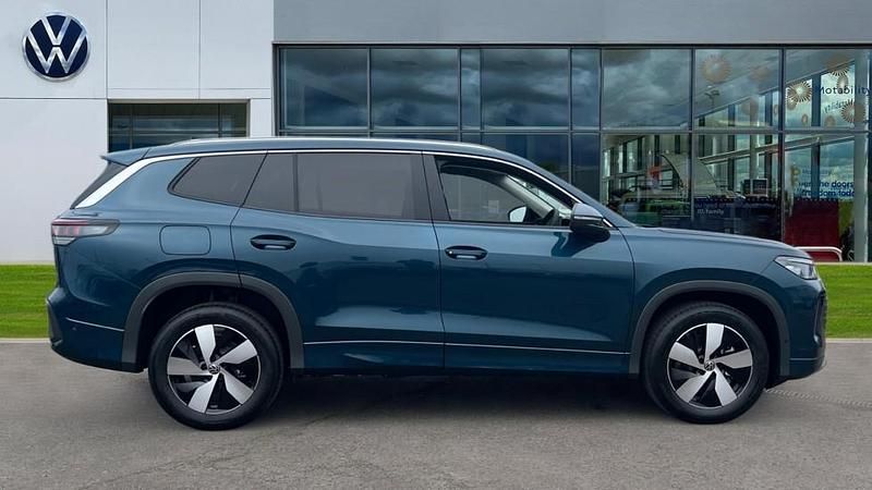 Ny VW Tayron Match 204 HK (150 kW) 2026 Blå SUV