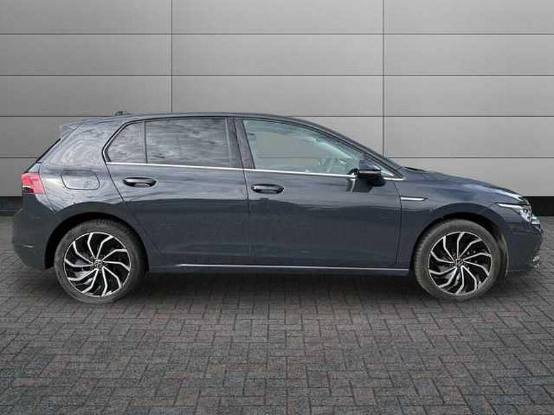 Used VW Golf VIII Edition 150 HP (110 kW) 2023 Grey Hatchback