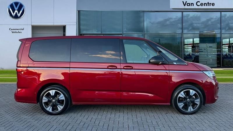 Used VW Multivan Style 204 HP (150 kW) 2025 Fortana red metallic Van