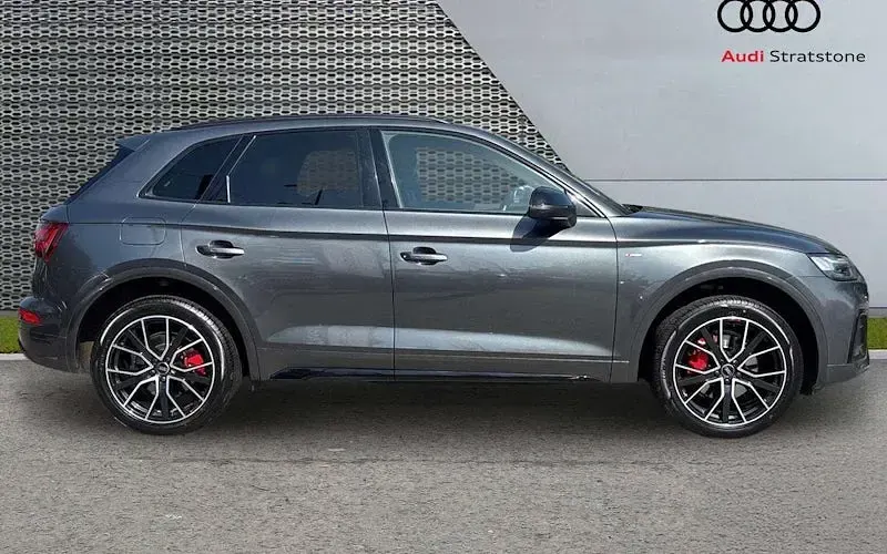 Used Audi Q5 Design 265 HP (194 kW) 2023 Grey SUV