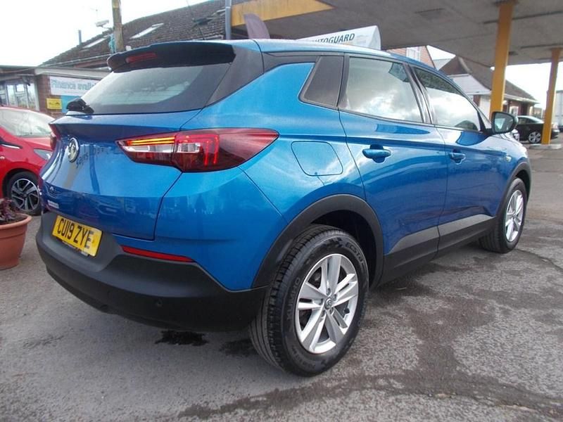 Used Vauxhall Grandland X S 130 HP (95 kW) 2019 Blue SUV