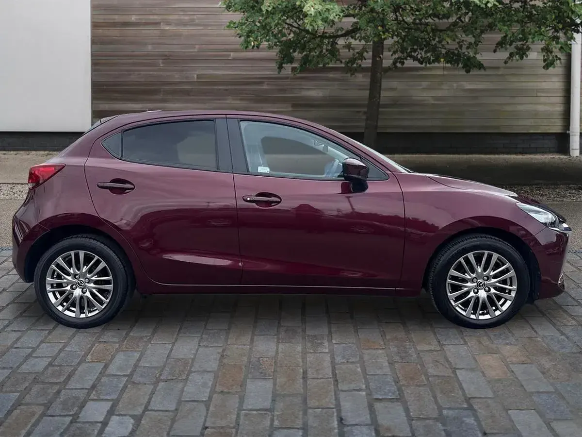 Used Mazda 2 Inclusive 90 HP (66 kW) 2021 Red Hatchback
