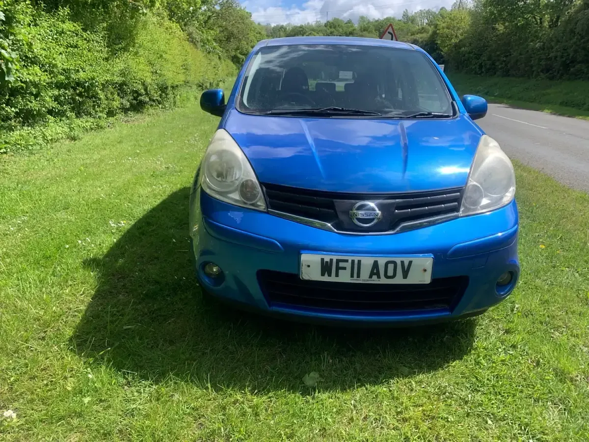 Used Nissan Note Acenta 86 HP (63 kW) 2011 Blue Hatchback