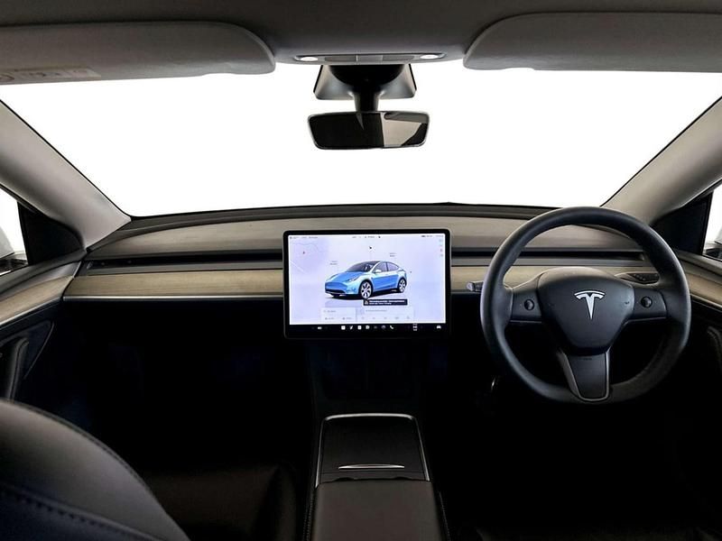 Used Tesla Model Y RWD 254 kW (346 HP) 2022 White SUV