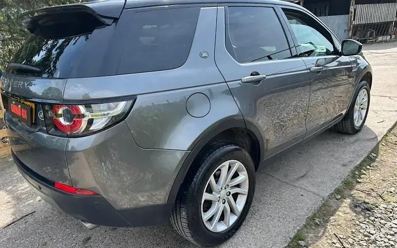 Used Land Rover Discovery Sport SE 179 HP (131 kW) 2019 SUV
