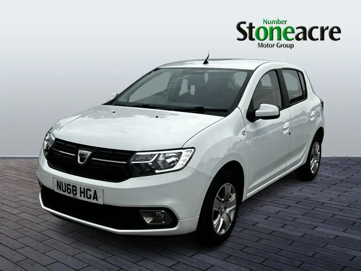 Used Dacia Sandero Comfort 90 HP (66 kW) 2018 White Hatchback