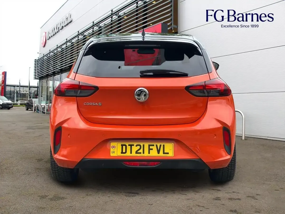 Used Vauxhall Corsa-e SRi 98 kW (134 HP) 2021 Orange Hatchback