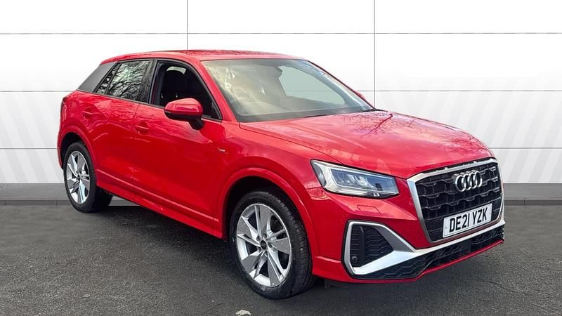 Begagnad Audi Q2 S-Line 150 HK (110 kW) 2021 Röd SUV