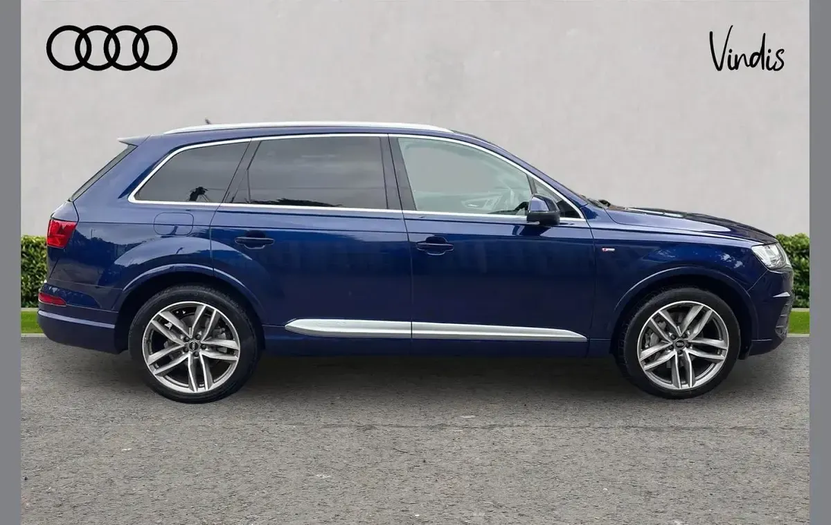 Used Audi Q7 S-Line 267 HP (196 kW) 2018 Blue SUV