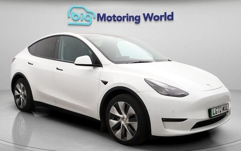 Used 2025 Tesla Model Y Long Range AWD SUV | £23,300 (Super price) - Image 1/4
