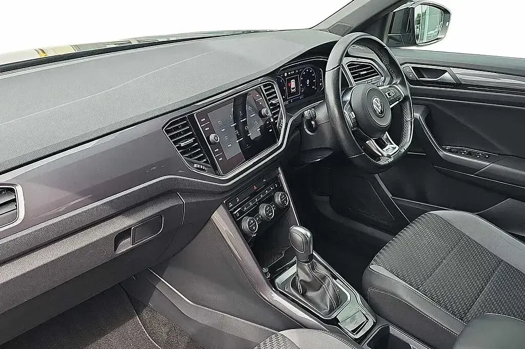 Used VW T-Roc R-line 150 HP (110 kW) 2021 Black SUV