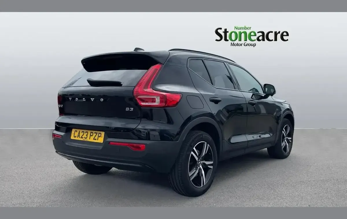Used Volvo XC40 Plus 163 HP (119 kW) 2023 Black SUV