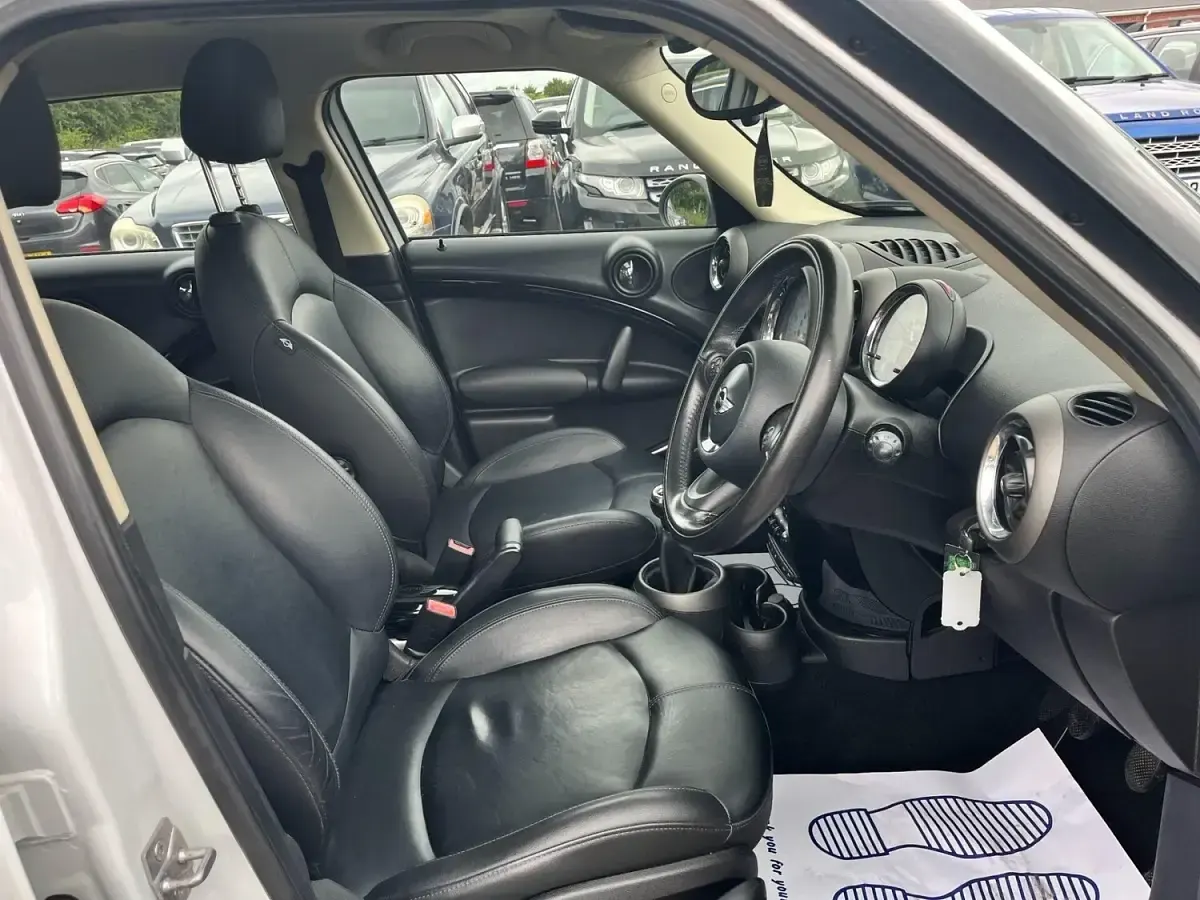 Used Mini Cooper Countryman 122 HP (89 kW) 2011 White SUV