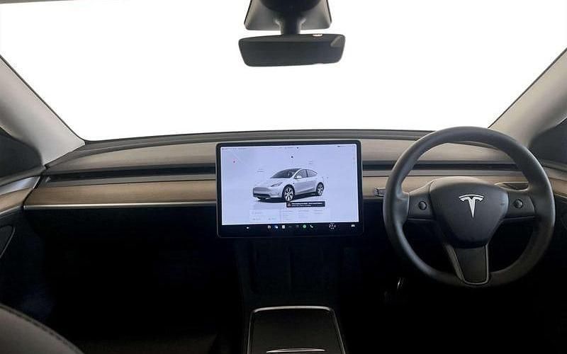 Used Tesla Model Y RWD 219 kW (299 HP) 2024 SUV