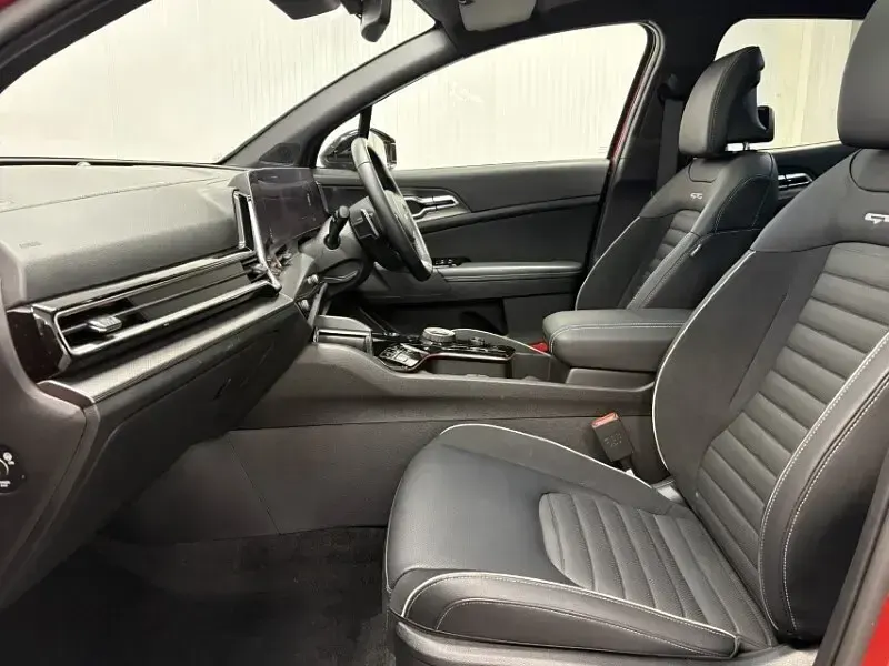 Used Kia Sportage GT-Line S 157 HP (115 kW) 2025 Red SUV