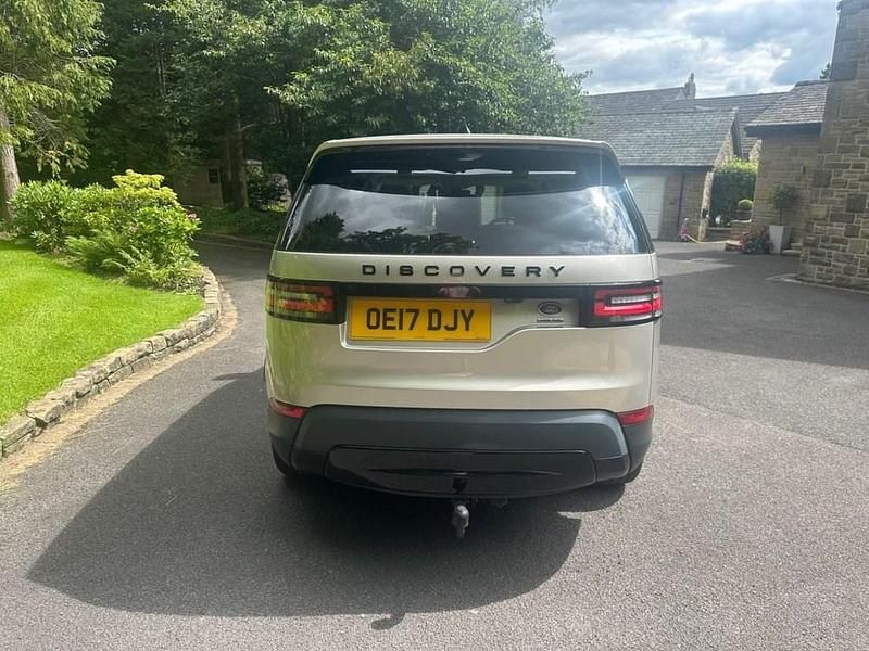 Used Land Rover Discovery 5 HSE 258 HP (189 kW) 2017 Gold SUV