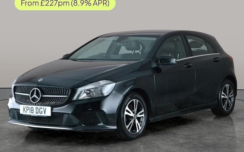Used Mercedes A180 SE 122 HP (89 kW) 2018 Black Hatchback