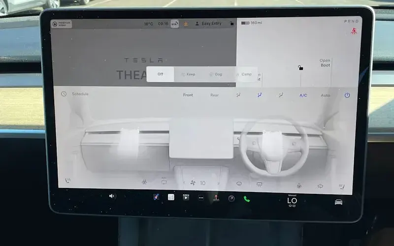 Used Tesla Model Y Long Range AWD 286 kW (389 HP) 2022 White SUV