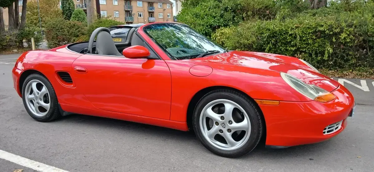 Used Porsche Boxster 220 HP (161 kW) 2002 Red Cabriolet