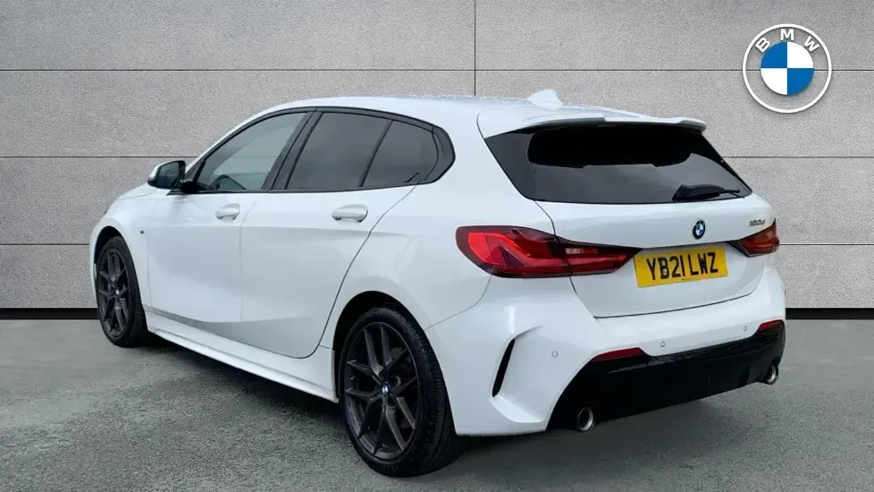 Used BMW 120 M Sport 190 HP (139 kW) 2021 White Hatchback