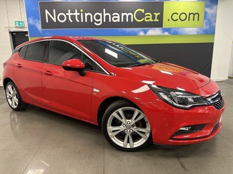 Red Used 2018 Vauxhall Astra SRi Hatchback | £7,695 (Fair price) - Image 1/4