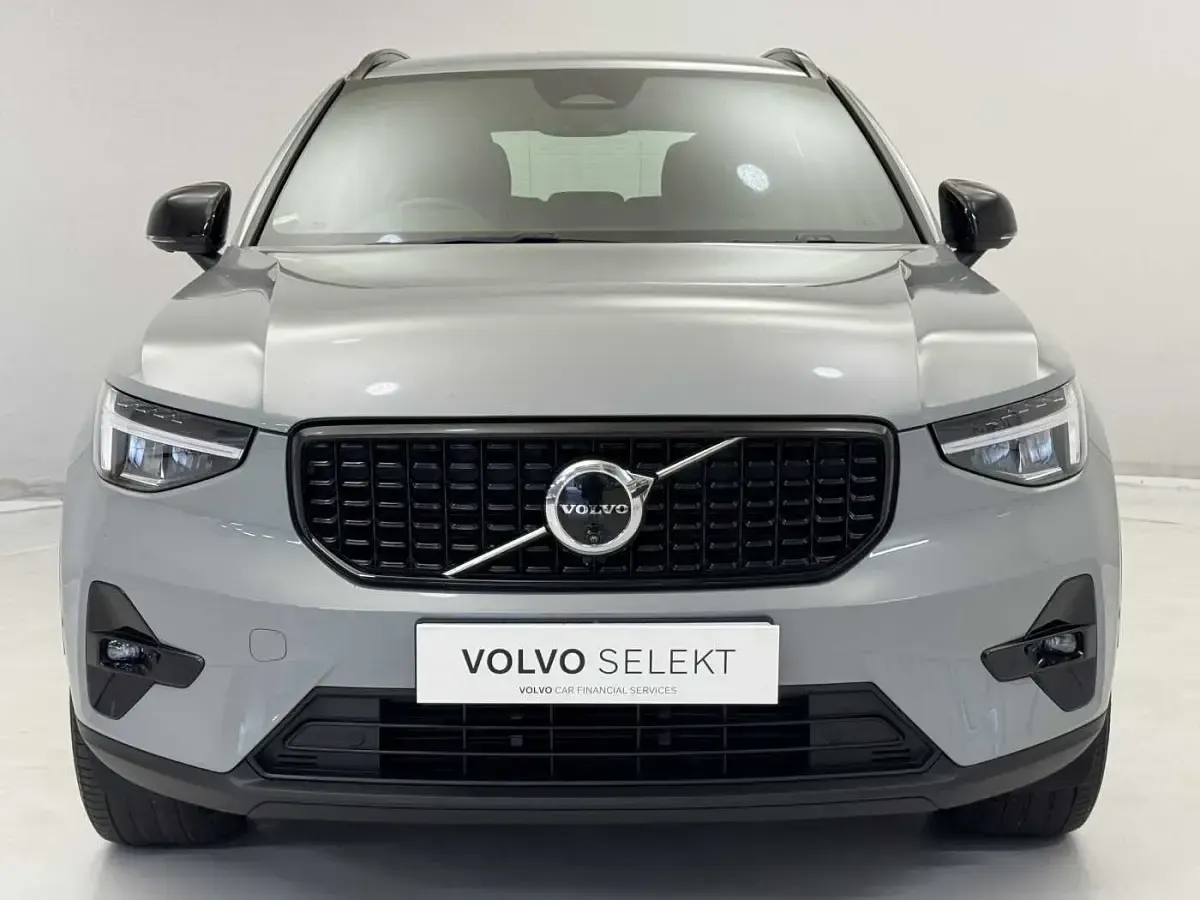 Used Volvo XC40 Plus 161 HP (118 kW) 2024 SUV