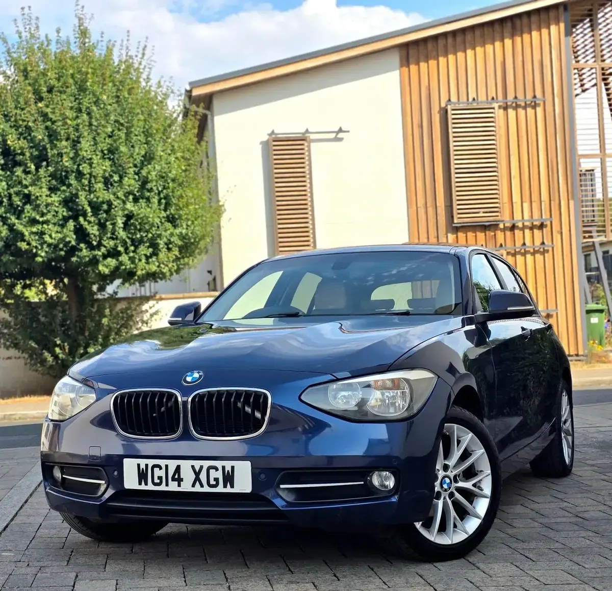 Used BMW 118 Sport Line 2014 Blue Hatchback
