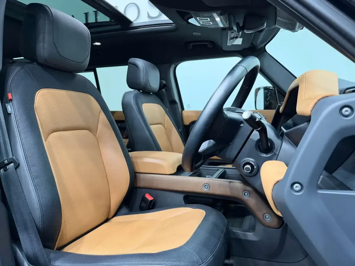 Used Land Rover Defender HSE Dynamic 2023 Black SUV