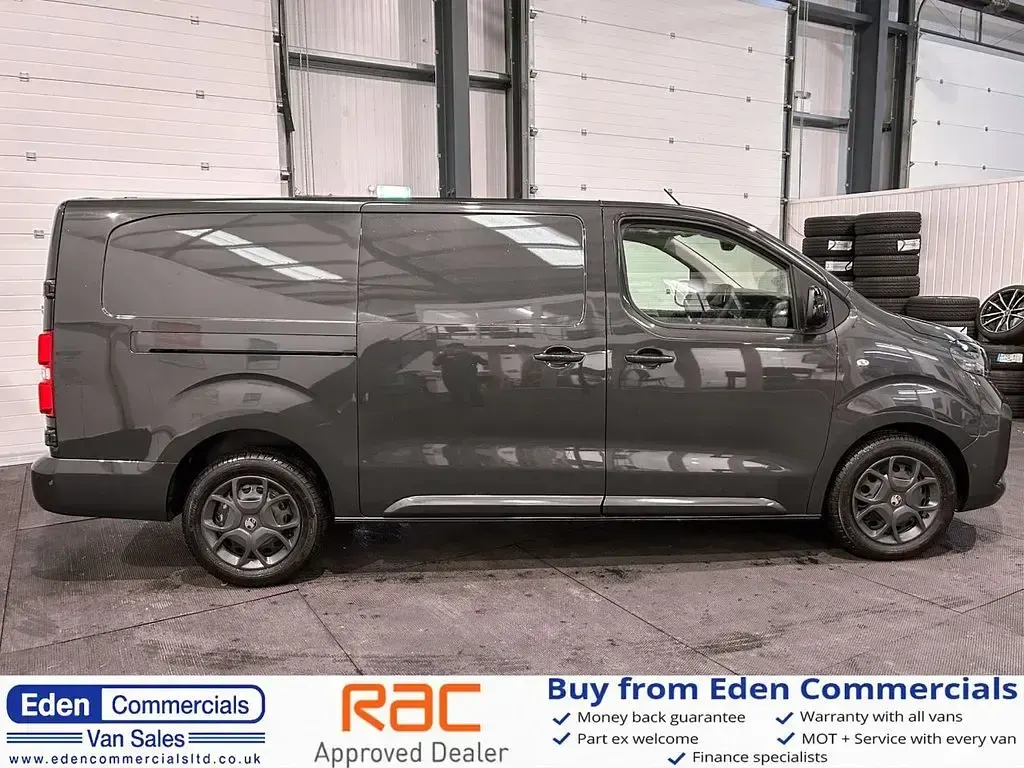 Used Vauxhall Vivaro 145 HP (106 kW) 2024 Grey MPV