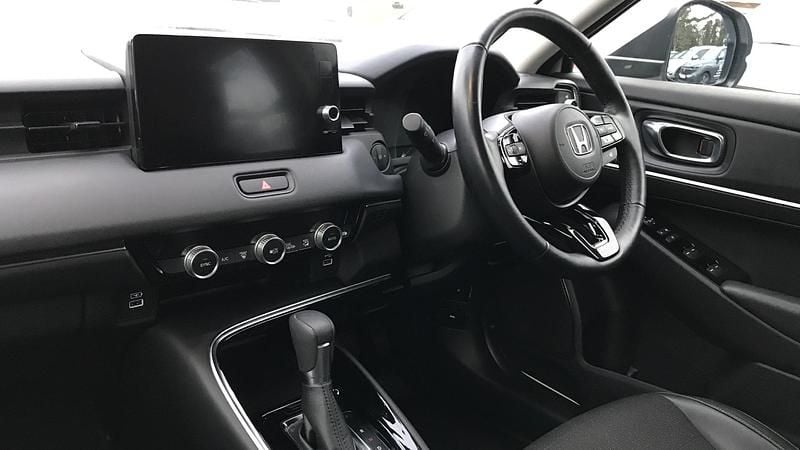 Used Honda HR-V Advance 131 HP (96 kW) 2022 White SUV